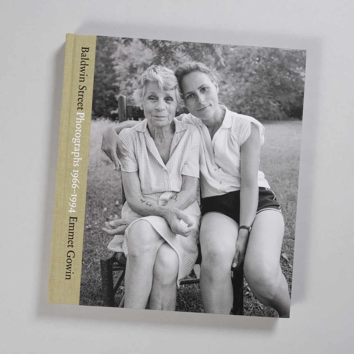 Emmet Gowin - Baldwin Street: Photographs 1966–1994 – Baltimore
